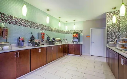 La Quinta Inn & Suites by Wyndham Elkhart