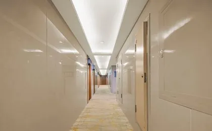 Huamei Shijia Hotel (Chongqing Aura Shopping Park)