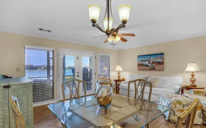 Seascape Lakefront Villas 189- Don't Worry, Beach Happy