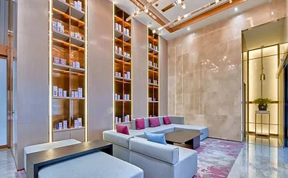 Lavande Hotel Wuhan Longhu Paradise Walk Guangxia Metro Station
