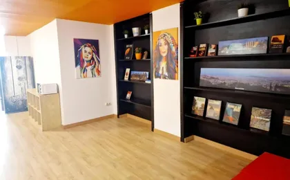 Arc House Hostel (Adults only)