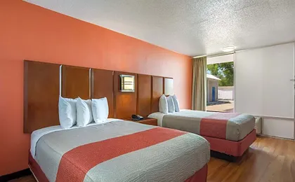 Motel 6 Van Buren, AR