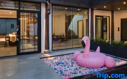Yinjian Designer Private Holiday Courtyard (Lijiang Ancient City Branch)