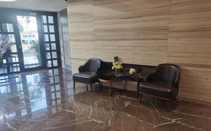 Homeinn Selected Hotel (Shanghai Daning International Plaza Xizang North Road Subway Station)