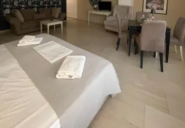GreeceRent - LUX LADADIKA