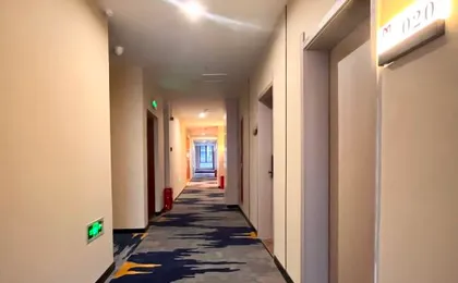 MJ · Maiju Hotel (Chongqing North Station Shiziping Subway Station Branch)