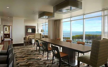 Buffalo Marriott at LECOM HARBORCENTER