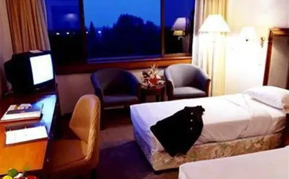 Jin Jiang Cypress Hotel