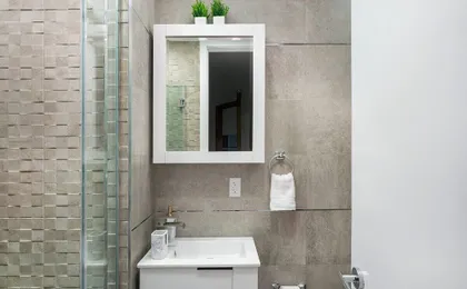 48 Midtown West Apt