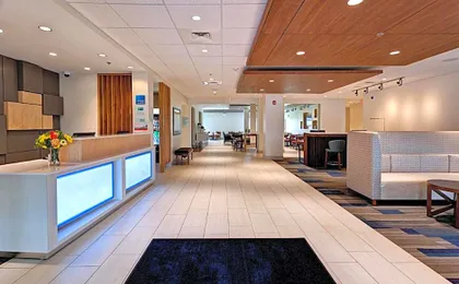 Holiday Inn Express & Suites Manhattan By IHG