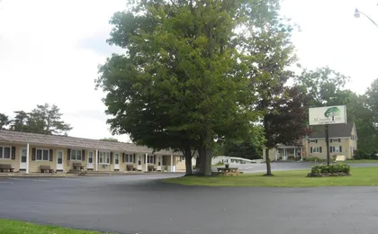 All Seasons Inn