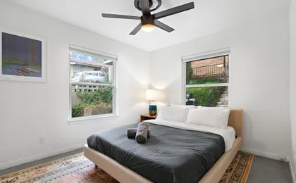 4 Bedroom Near Soco With a Private Pool & Sauna