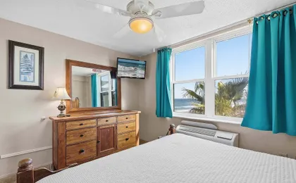 Hawaiian Inn 502
