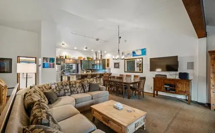 Mammoth Village Properties by 101 Great Escapes