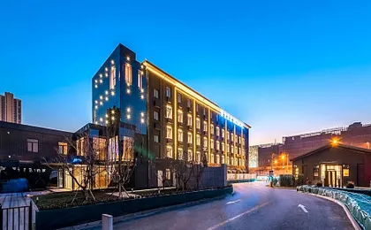 Jingli Hotel (Beijing Heshenghui Dajiaoting Subway Station Branch)