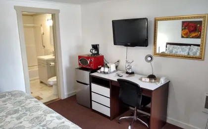 Holiday Motel
