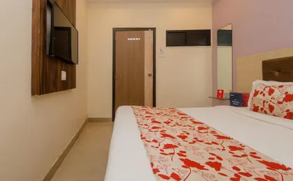 Hotel Golden Nest by Oyo Rooms