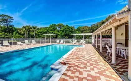 2106 Summerwoods