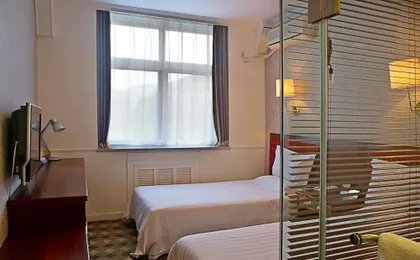 Saint Angel Hotel (Beijing Chaoyang Hospital Hujialou Subway Station)