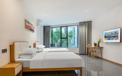 Mochu Homestay (Jiefangbei Pedestrian Street Eighteen Steps Store)