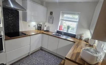 Langley Apartment 2br Sleeps 4 Free Parking Contractors & Family Friendly