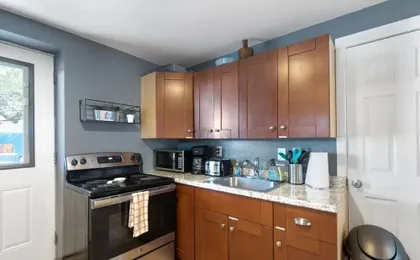 Cute & Cozy Renovated APT in the Heart of Phoenix
