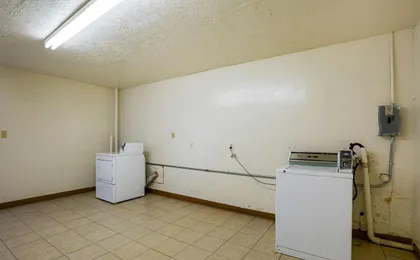 Motel 6 Madisonville