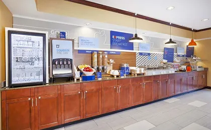 Holiday Inn Express Hotel & Suites Circleville By IHG