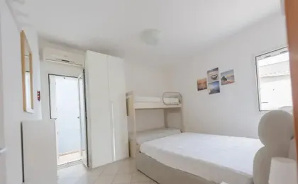 Lovely Flat With Modern Furnishings - Beahost
