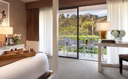 Luxe Sunset Boulevard Hotel