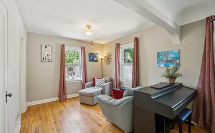 Charming Home Near Unc & Dt Greeley 5 Bedroom Home