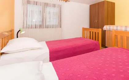 A1 Large Apt with the Big Terrace & Great Sea View