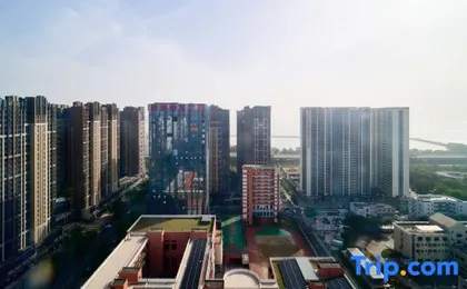 Tengwan E-Sports Hotel (Shenzhen Bao'an International Airport Bihaiwan Subway Station)