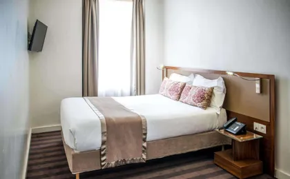Art Hotel Batignolles