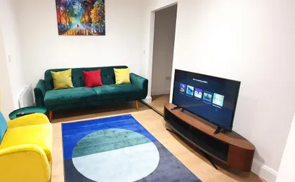 Garland Stylish Apartment 2 in Greater London