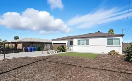Cozy Paradise Hills Retreat 2 Bedroom Home