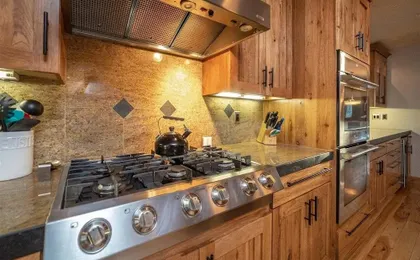 Yellow Pine 32 6 Bedroom Home