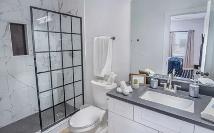 Cutting-edge Elegant 3BR 2.5ba Home Near Downtown!