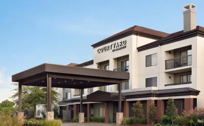 Courtyard Tulsa Central