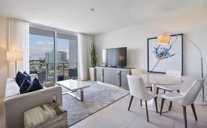 914 Tiffany House 1 Bedroom Condo by RedAwning