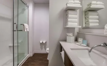 Hampton Inn & Suites Dallas - Central Expy North Park Area