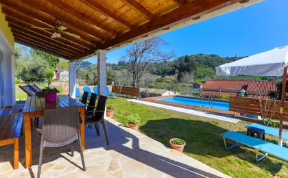 Green Family Villa in Agios Ioannis