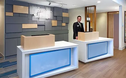 Holiday Inn Express & Suites Sterling Heights-Detroit Area By IHG