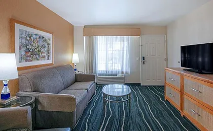 Ramada by Wyndham Costa Mesa/Newport Beach