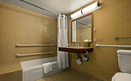 Airport Honolulu Hotel, Trademark Collection by Wyndham