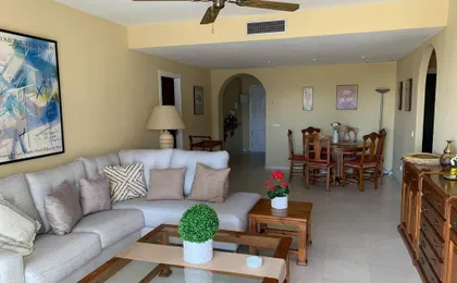Familiar Y Luminoso Apartamento Exclusivo.