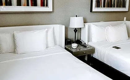 Hotel Felix Chicago River North/Magnificent Mile