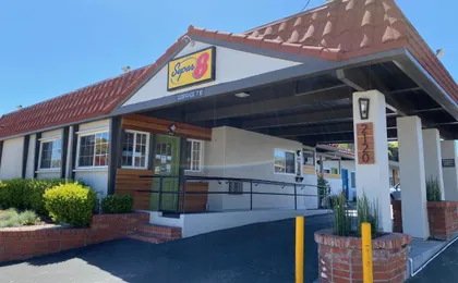 Super 8 by Wyndham Monterey