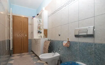Apartment 1800