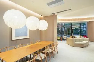 Ji Hotel Shanghai Zhenbei Road Metro Station